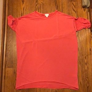 Lula Roe Oversized stretchy tee